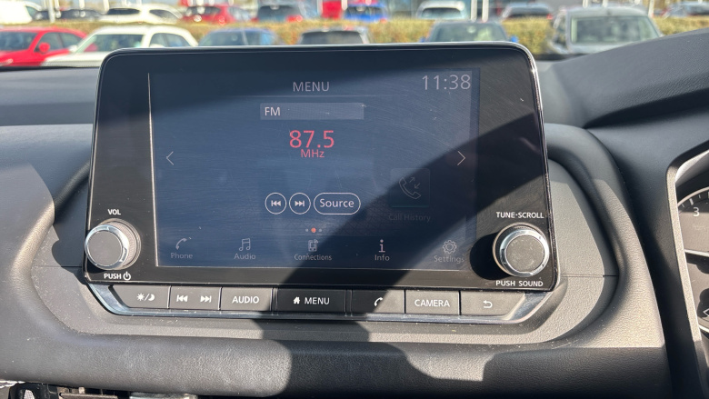 Nissan Qashqai 1.3 DiG-T MH Acenta Premium 5dr Petrol Hatchback